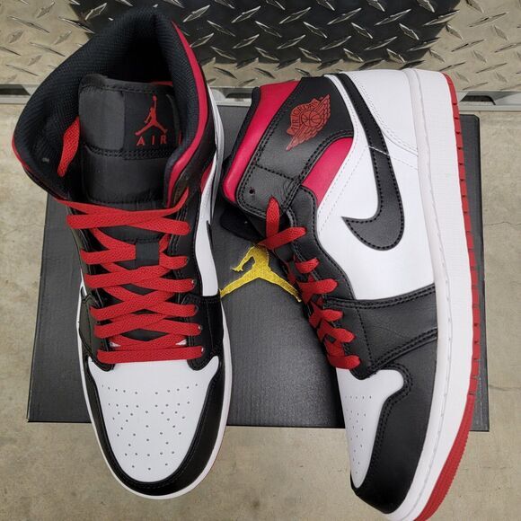Nike Air Jordan 1 Mid Gym Red Black Toe Sneakers Men\'s Size 13 [DQ8426-106]‎ main image 4
